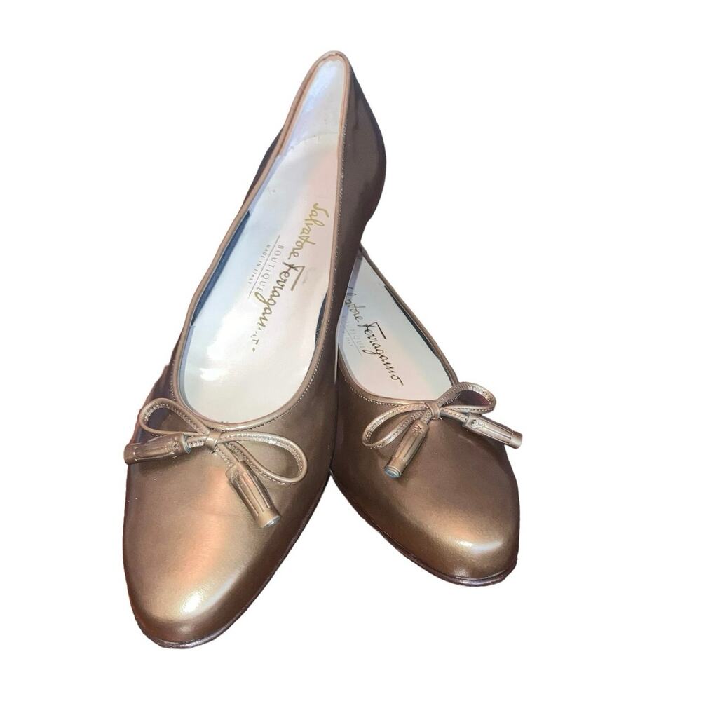 Vintage 90s Salvatore Ferragamo Boutique Bronze Shoestring Bow Ballet Flat-7.5